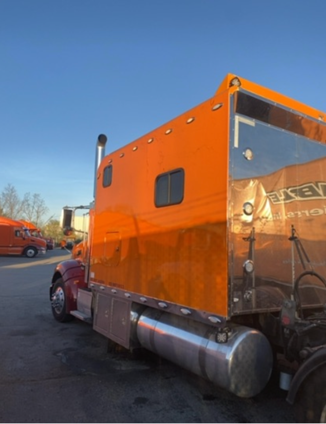 2008 Peterbilt 386 with 132" ARI Sleeper - 30777