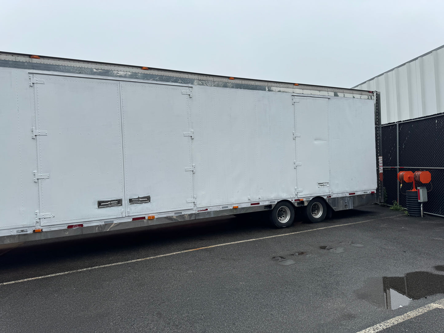 1995 Kentucky Liftgate Enclosed 6 Car Hauler - LG084