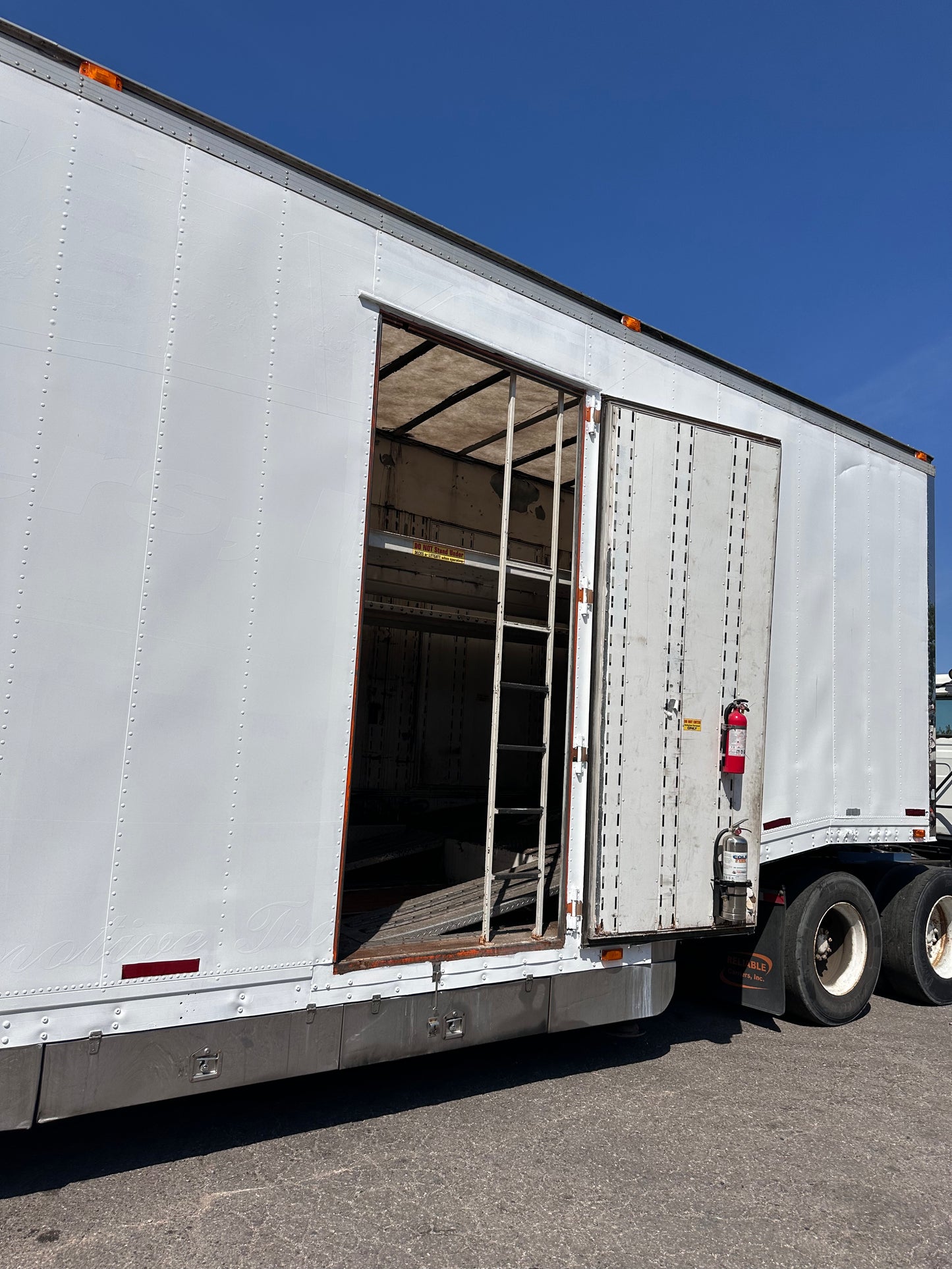 1996 Kentucky Liftgate Enclosed 6 Car Hauler - LG92