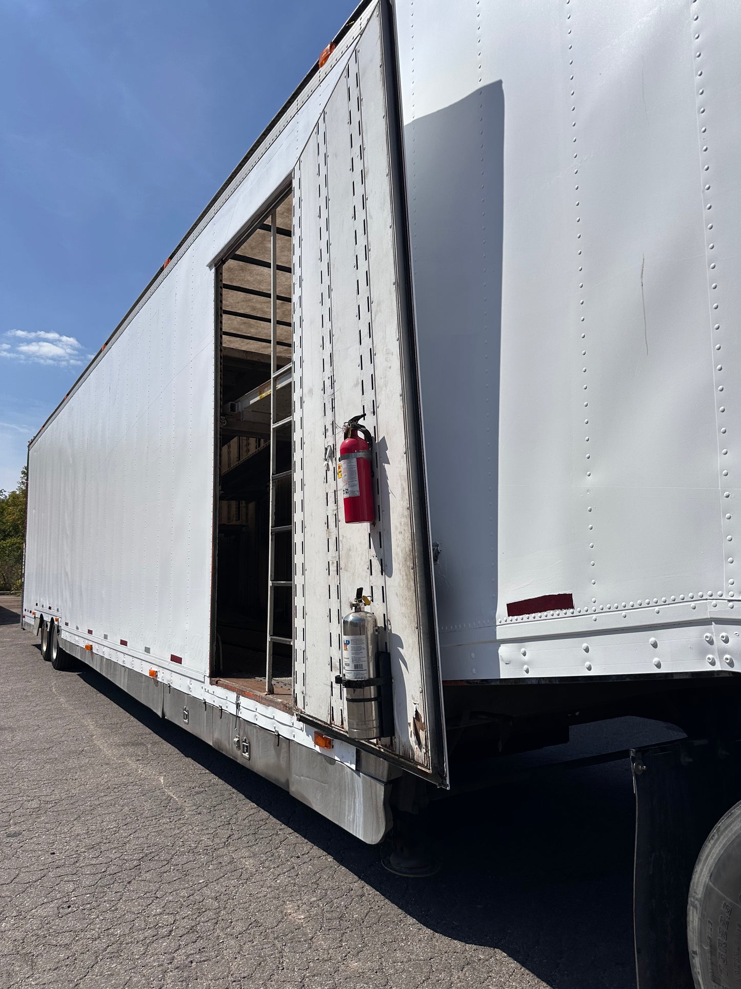 1996 Kentucky Liftgate Enclosed 6 Car Hauler - LG92