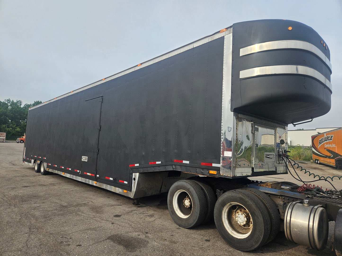2000 Kentucky Liftgate Enclosed 7 Car Hauler - LG181