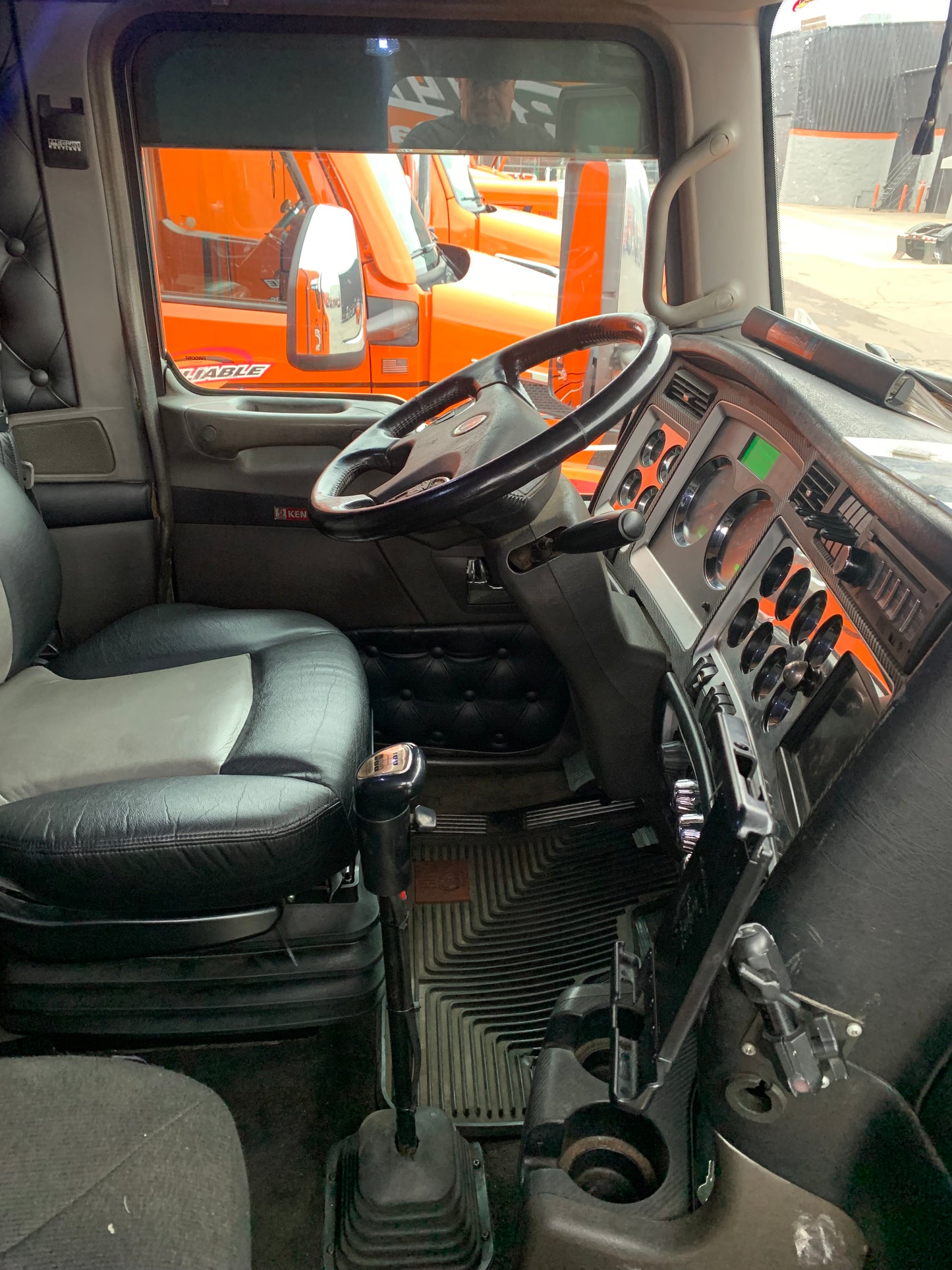 2013 Kenworth T660 - 30878