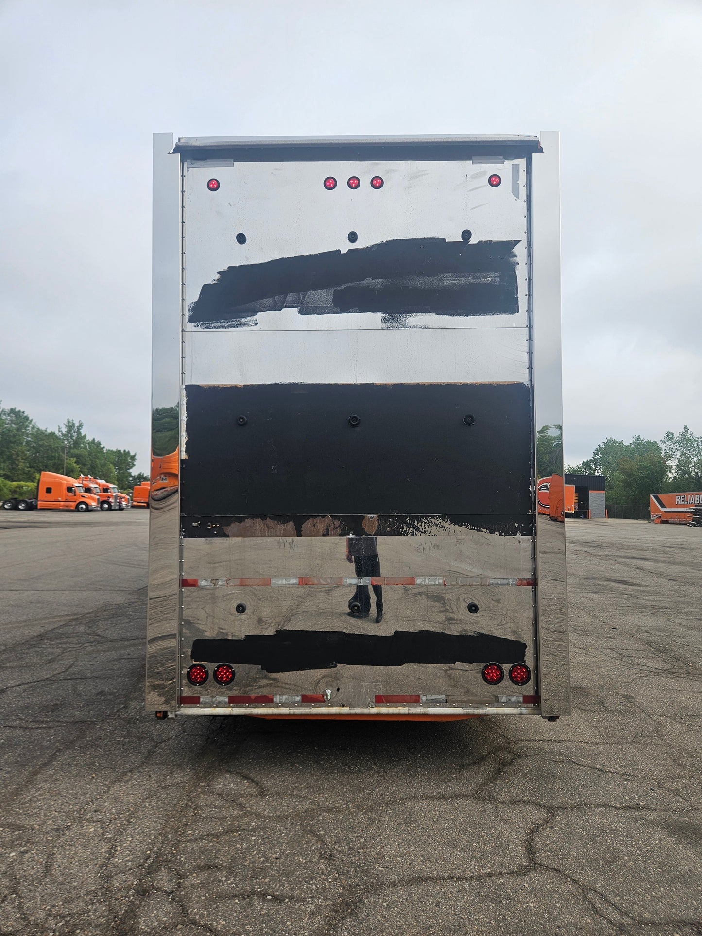 2000 Kentucky Liftgate Enclosed 7 Car Hauler - LG181