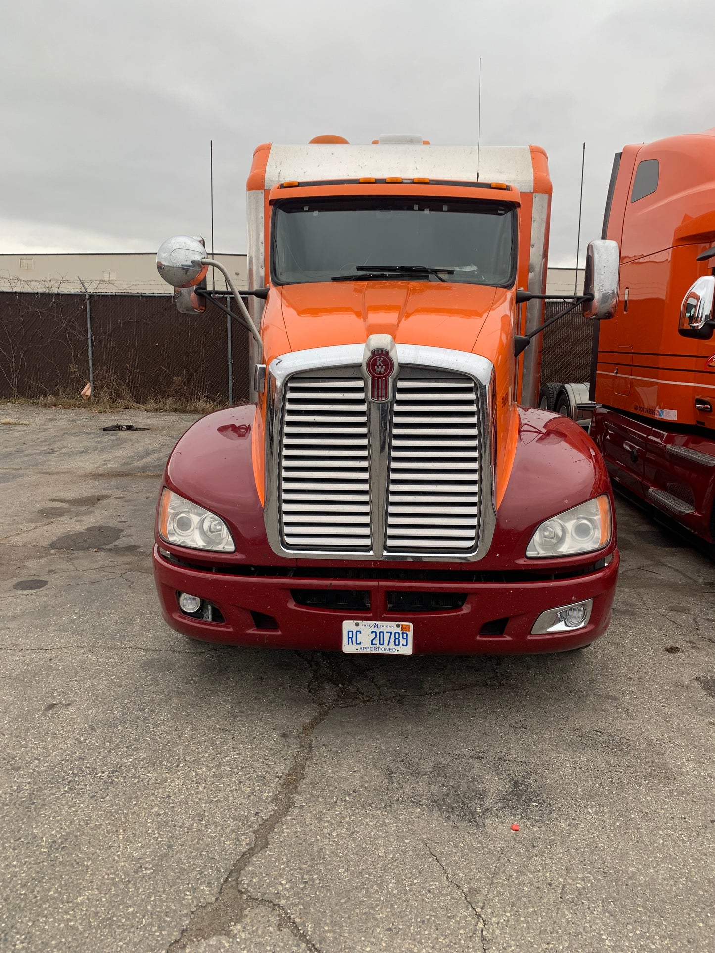 2013 Kenworth T660 - 30878