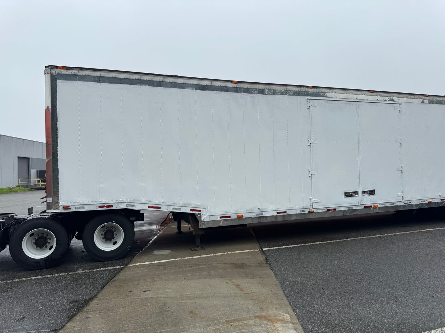 1995 Kentucky Liftgate Enclosed 6 Car Hauler - LG084