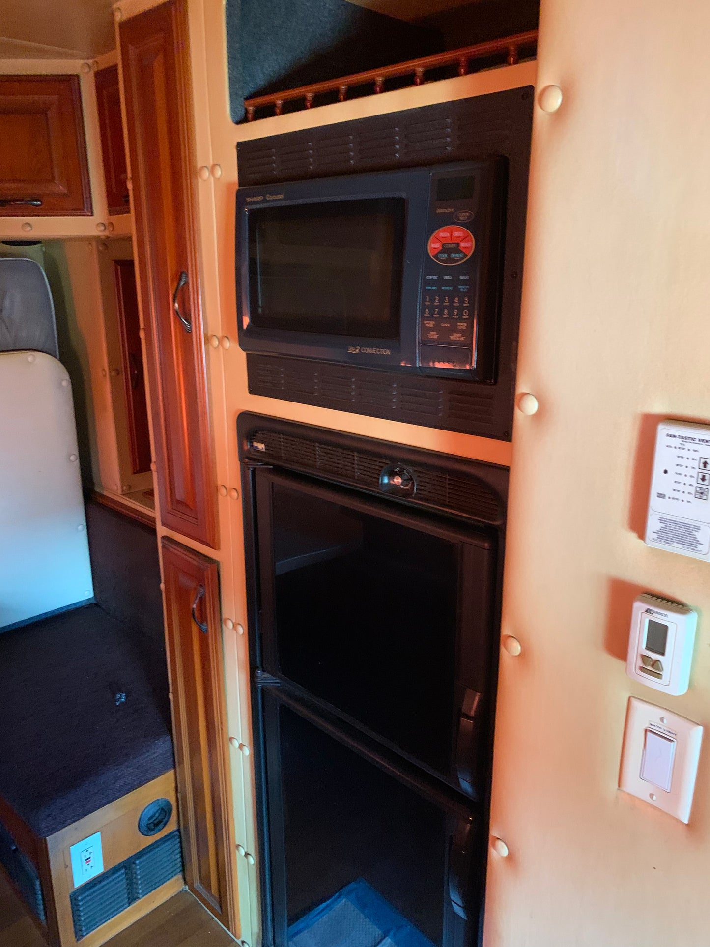 2013 Kenworth T660 with 132" ARI Sleeper - 30879