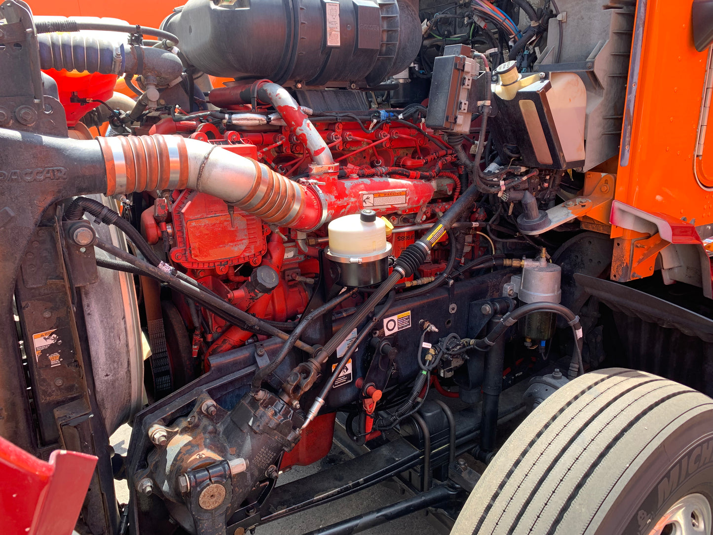 2013 Kenworth T660 with 132" ARI Sleeper - 30879