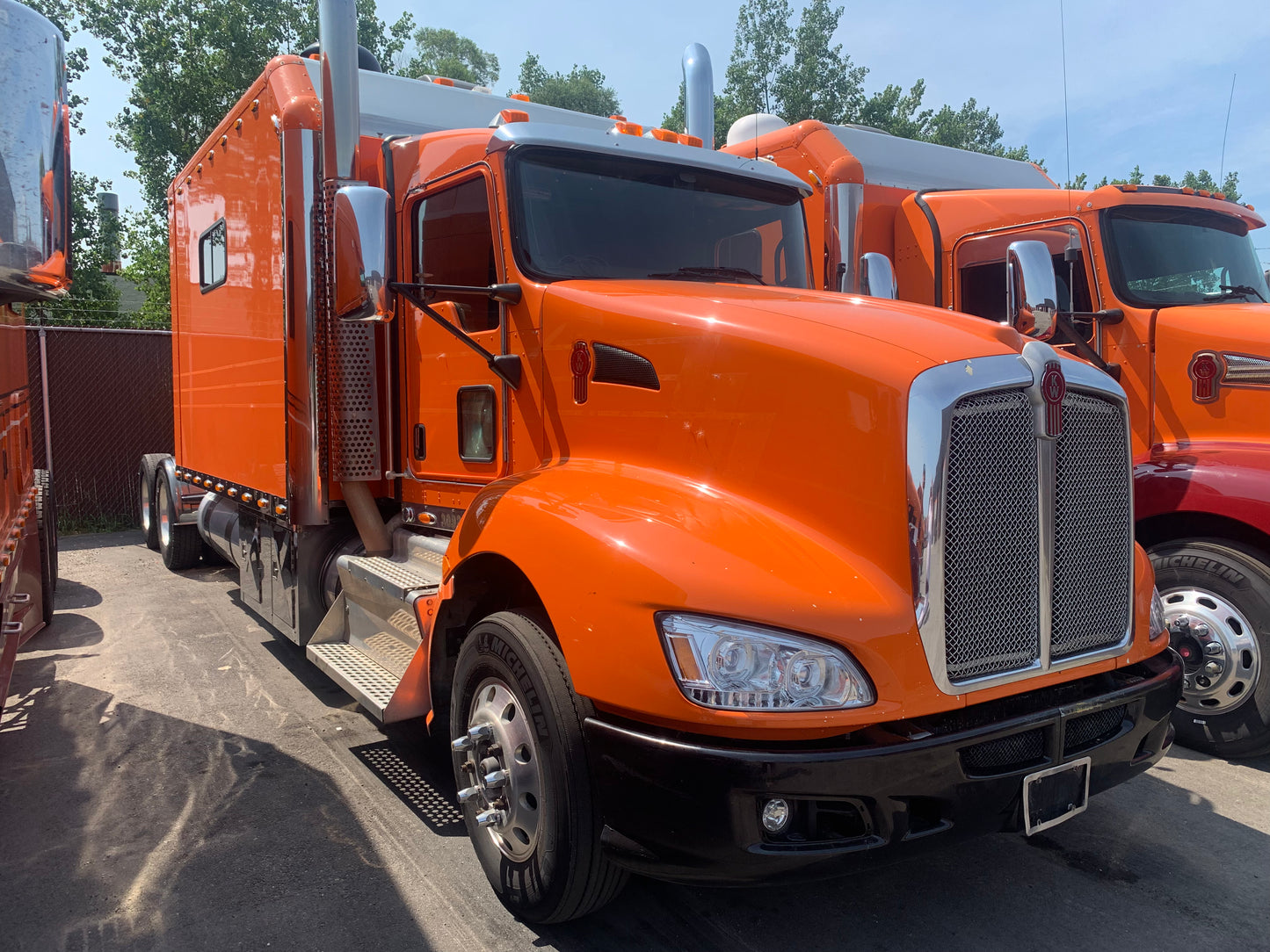 2014 Kenworth T660 with 144" ARI Sleeper - 30921