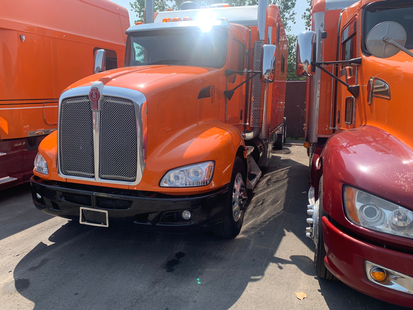 2014 Kenworth T660 with 144" ARI Sleeper - 30921