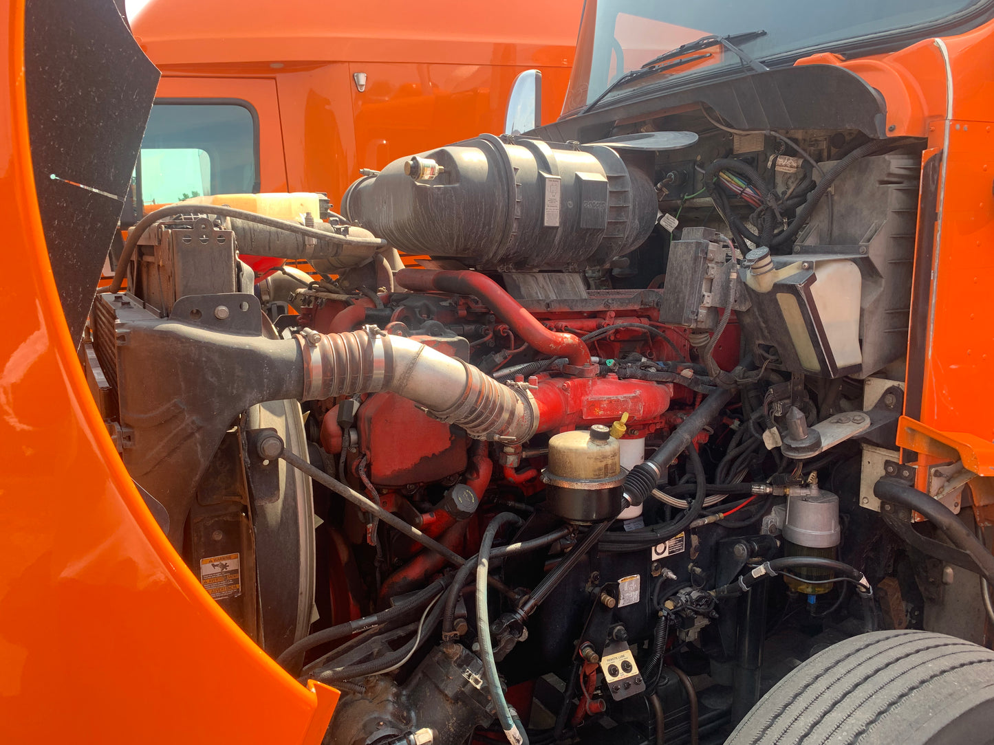 2014 Kenworth T660 with 144" ARI Sleeper - 30921