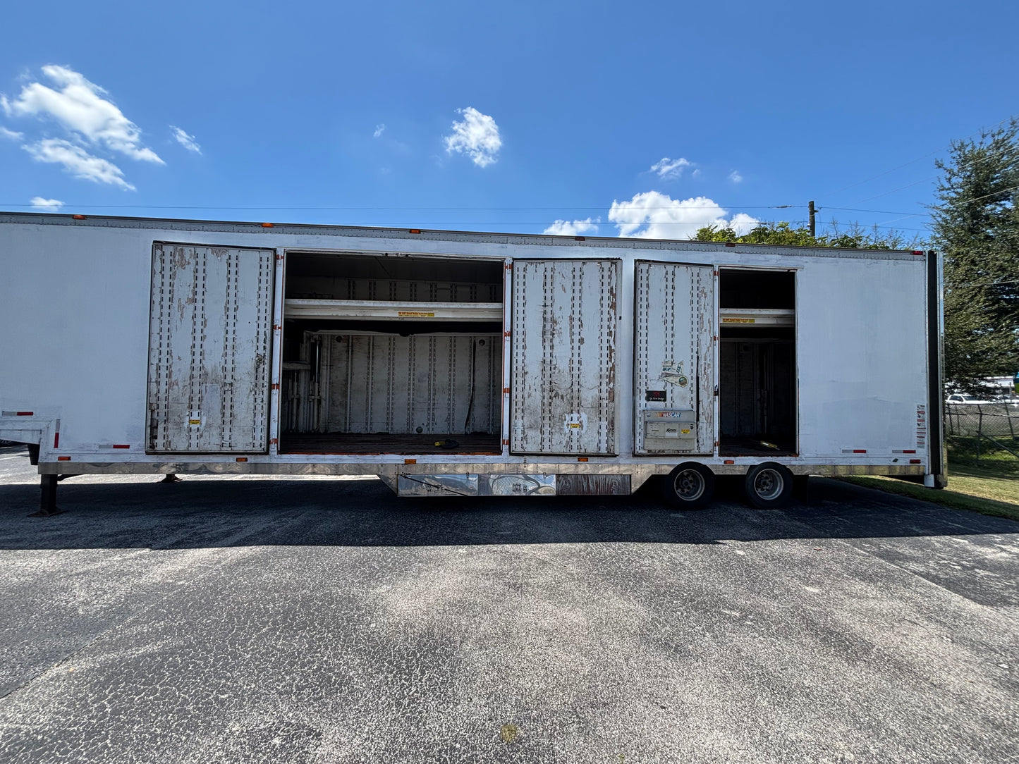1993 Kentucky Liftgate Enclosed Car Hauler - LG066 *PENDING SALE*