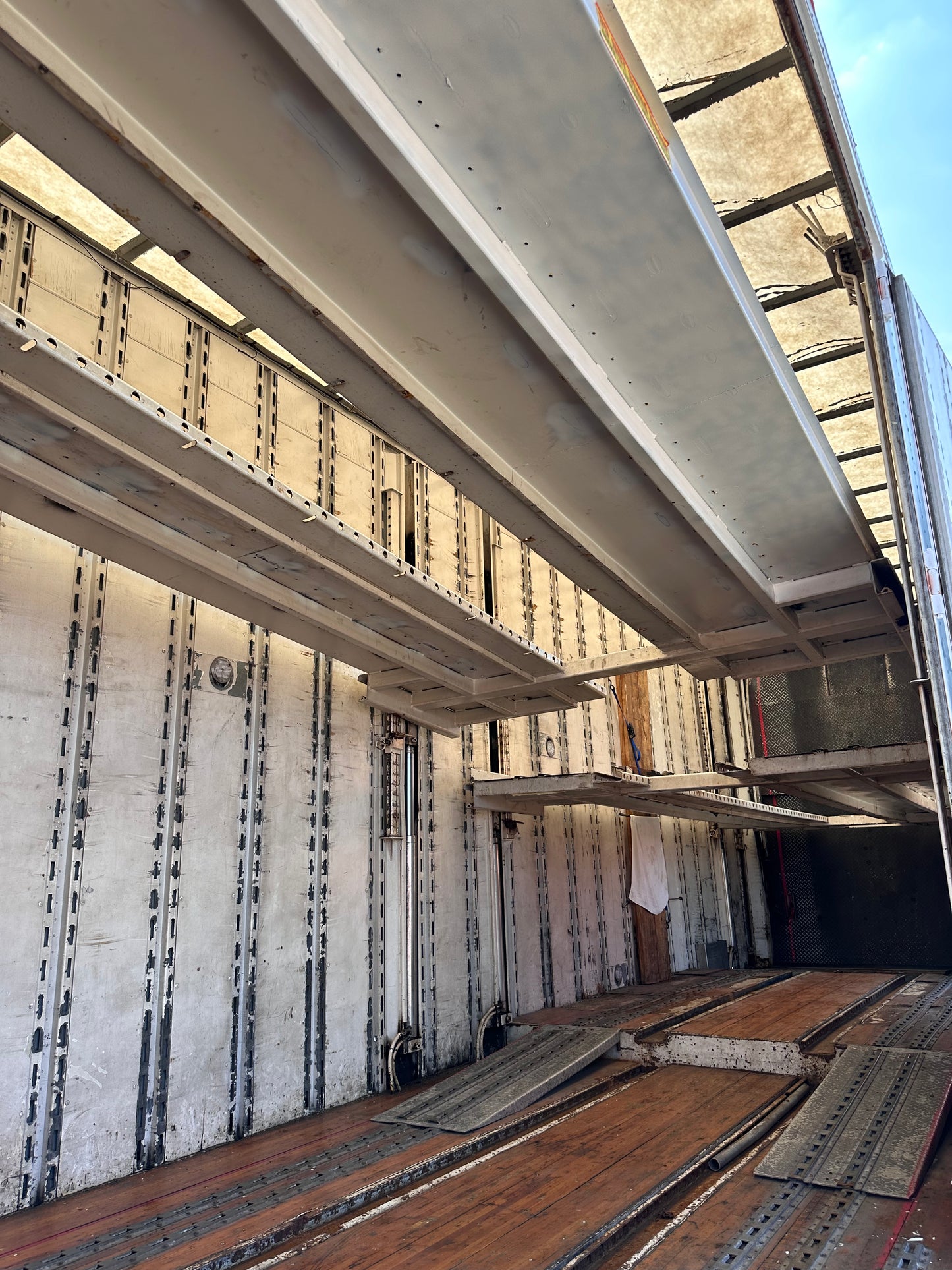 1996 Kentucky Liftgate Enclosed 6 Car Hauler - LG92