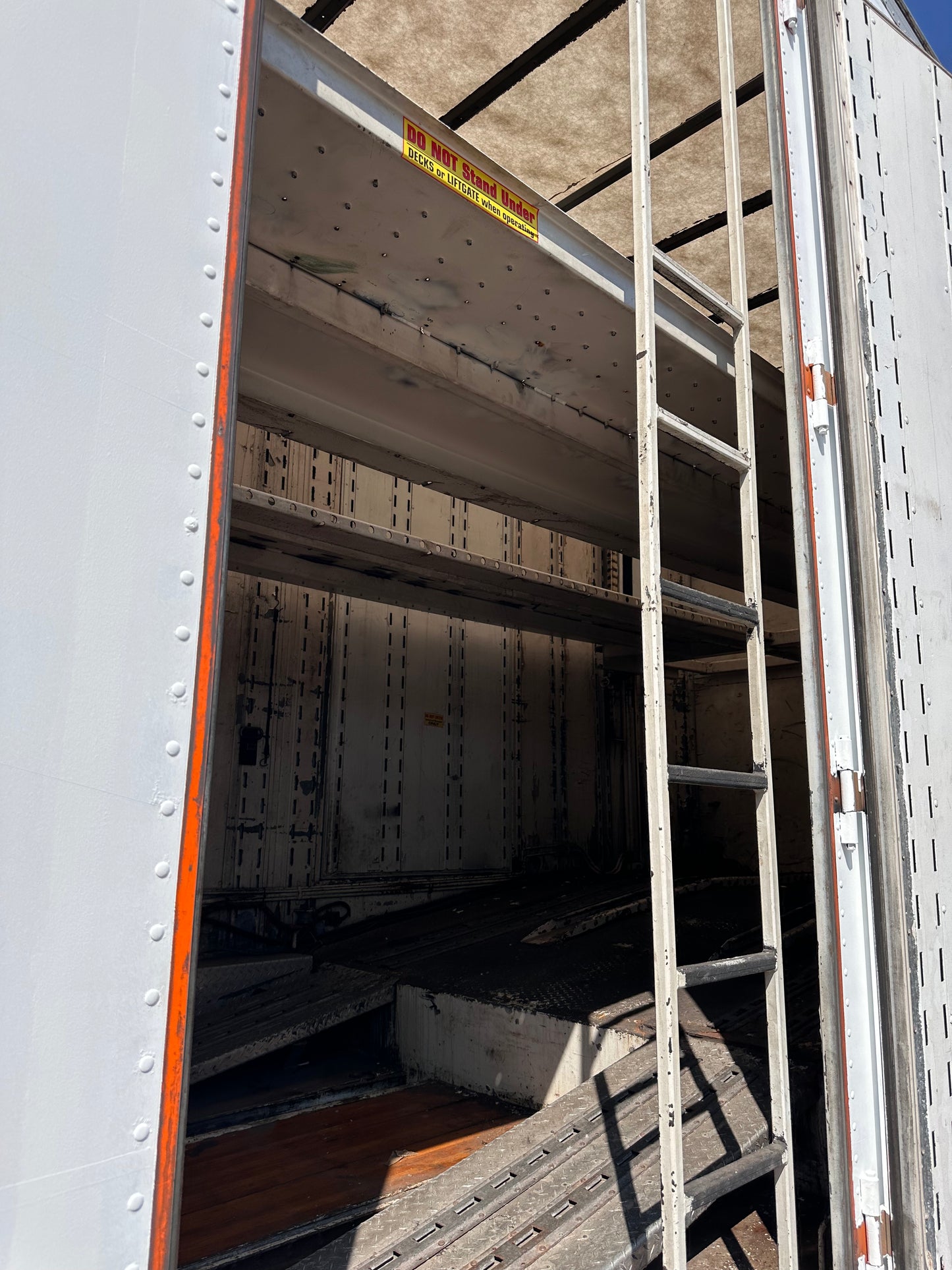 1996 Kentucky Liftgate Enclosed 6 Car Hauler - LG92