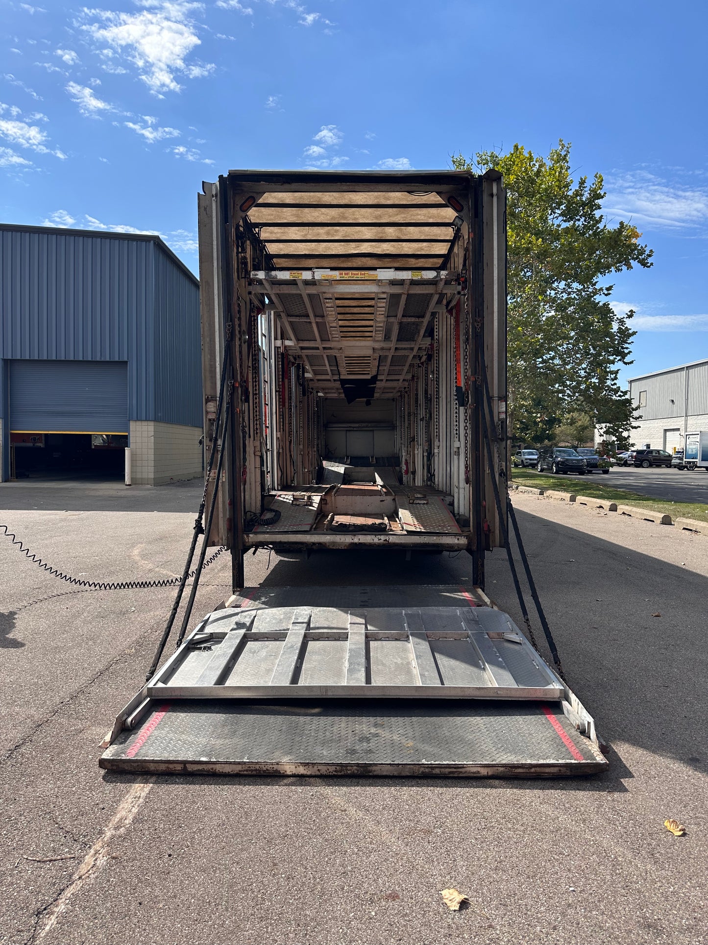 2000 Kentucky Liftgate Enclosed 7 Car Hauler - LG204 *PENDING SALE*